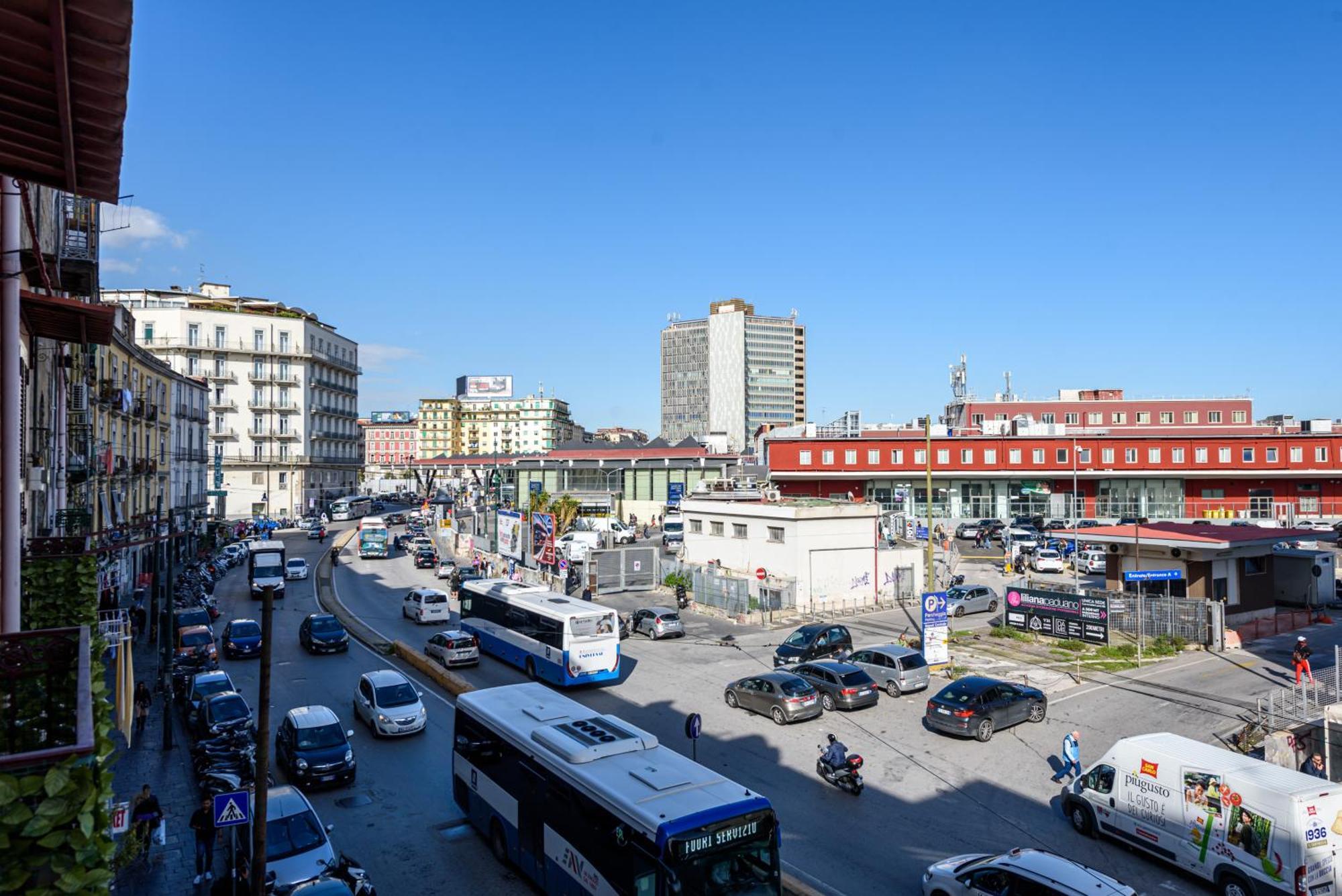 Napoli Centrale Di Fabio E Veronica Lt Dış mekan fotoğraf
